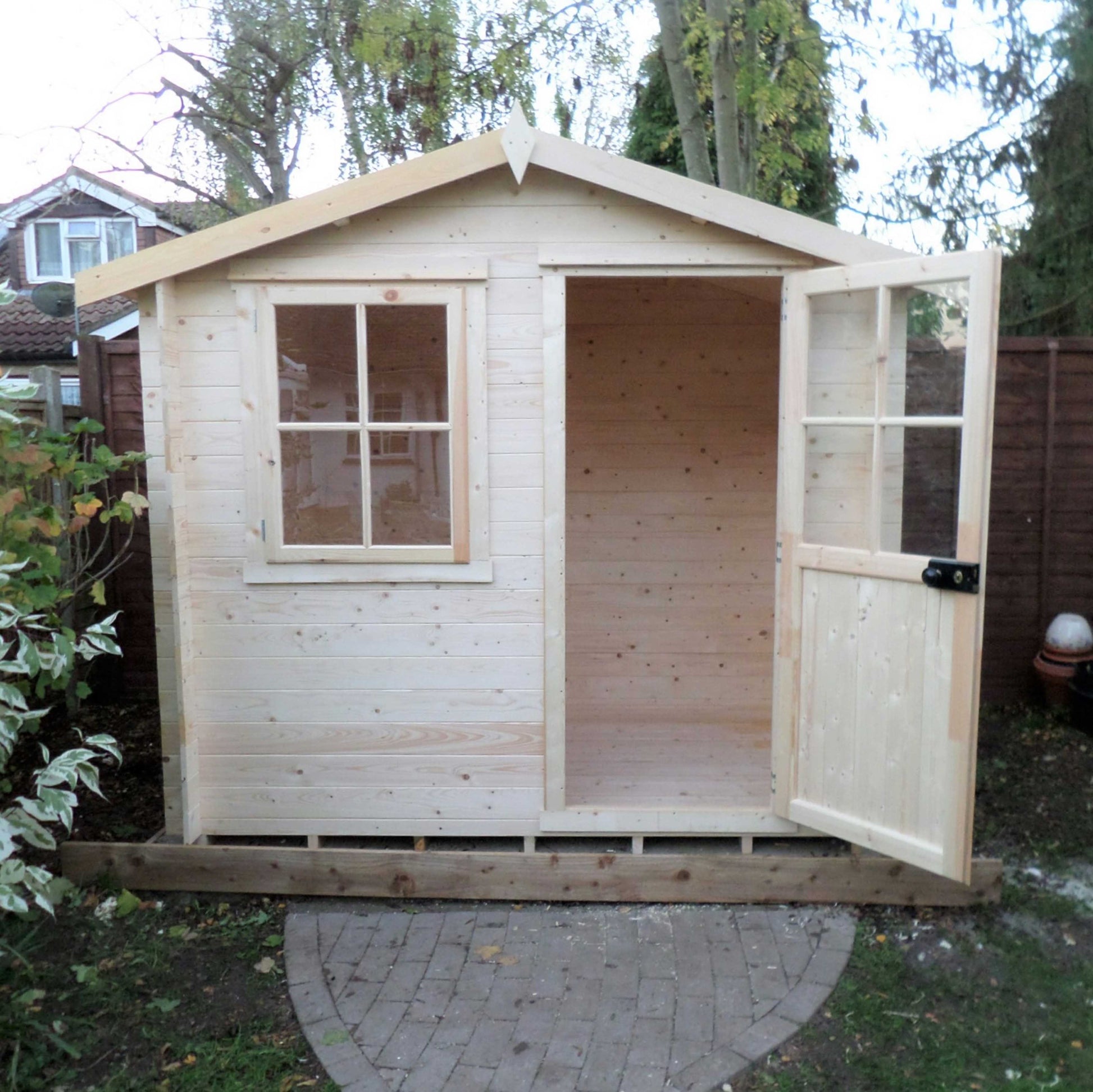 Shire Avesbury 8' x 8' ft 19mm Log Cabin