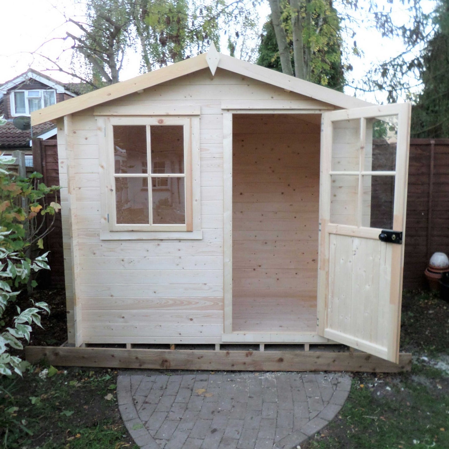 Shire Avesbury Pembrook 7' x 7' ft 19mm Log Cabin