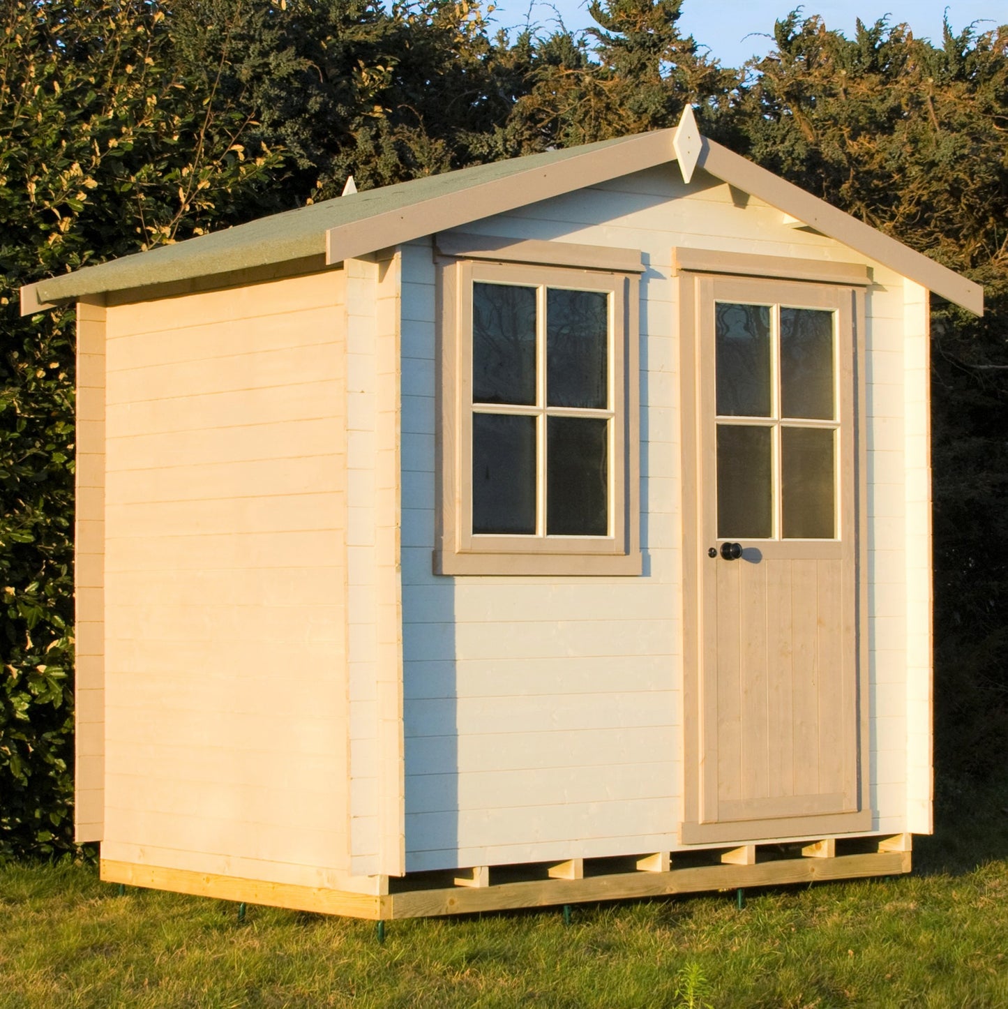 Shire Avesbury 10' x 10' ft 19mm Log Cabin