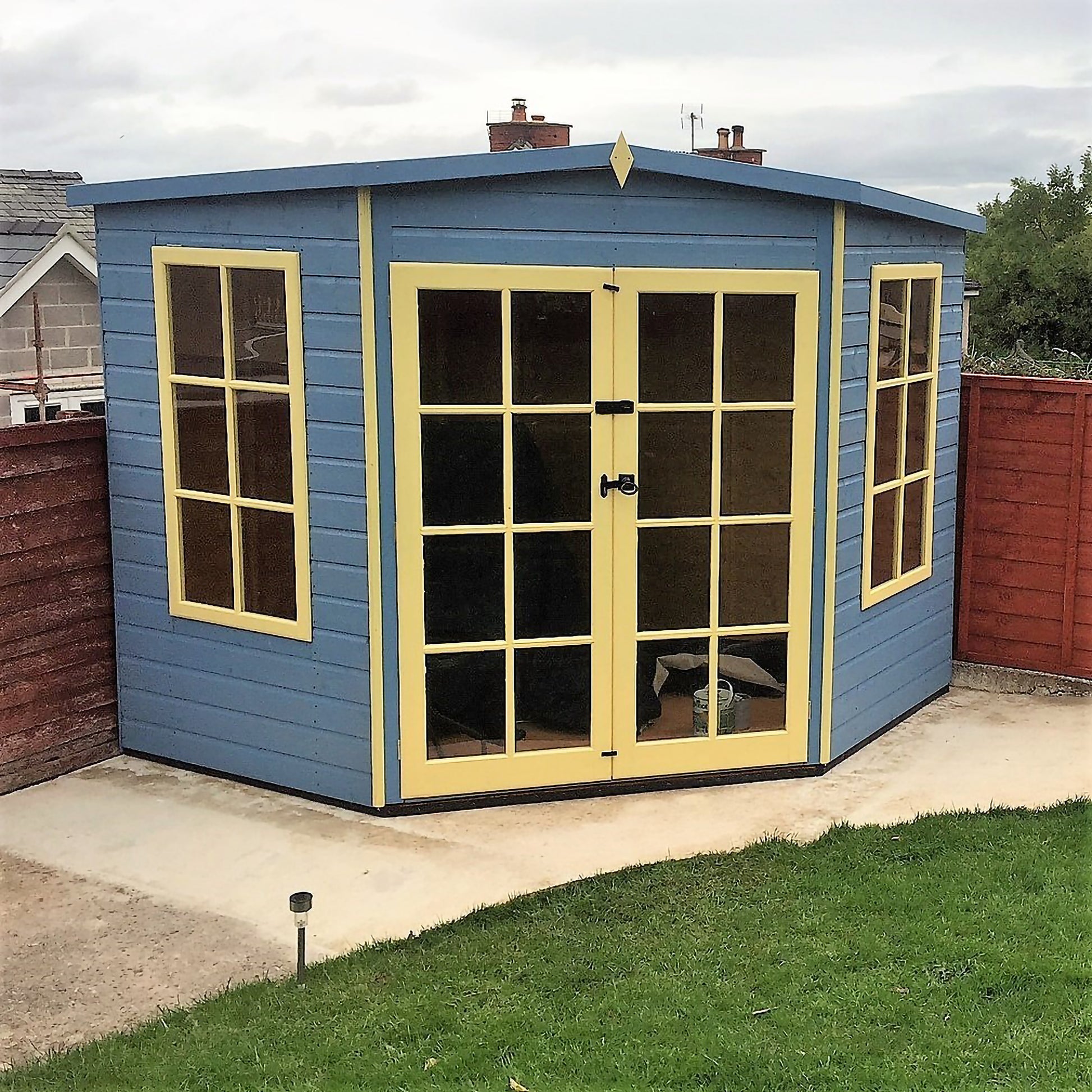 Shire Hampton 8' x 8' Summer House