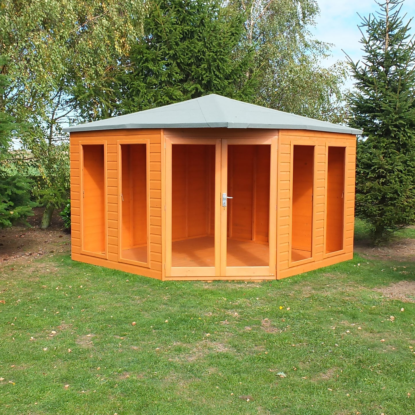 Shire Larkspur 10' x 10' Summer House