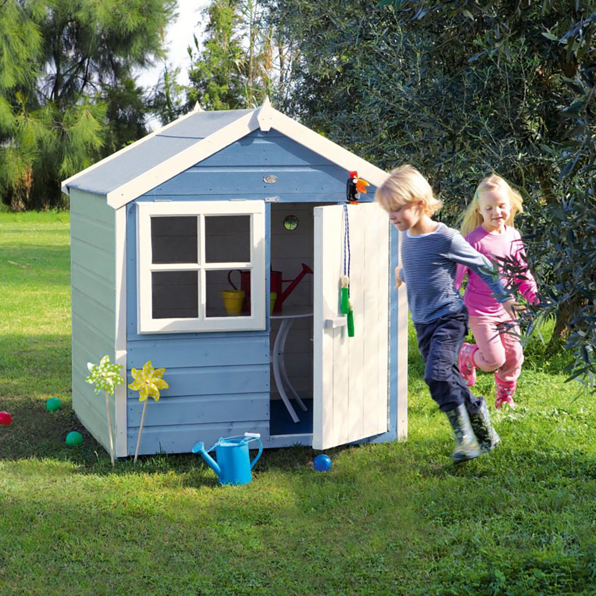 Shire 4x4 Playhut Little House