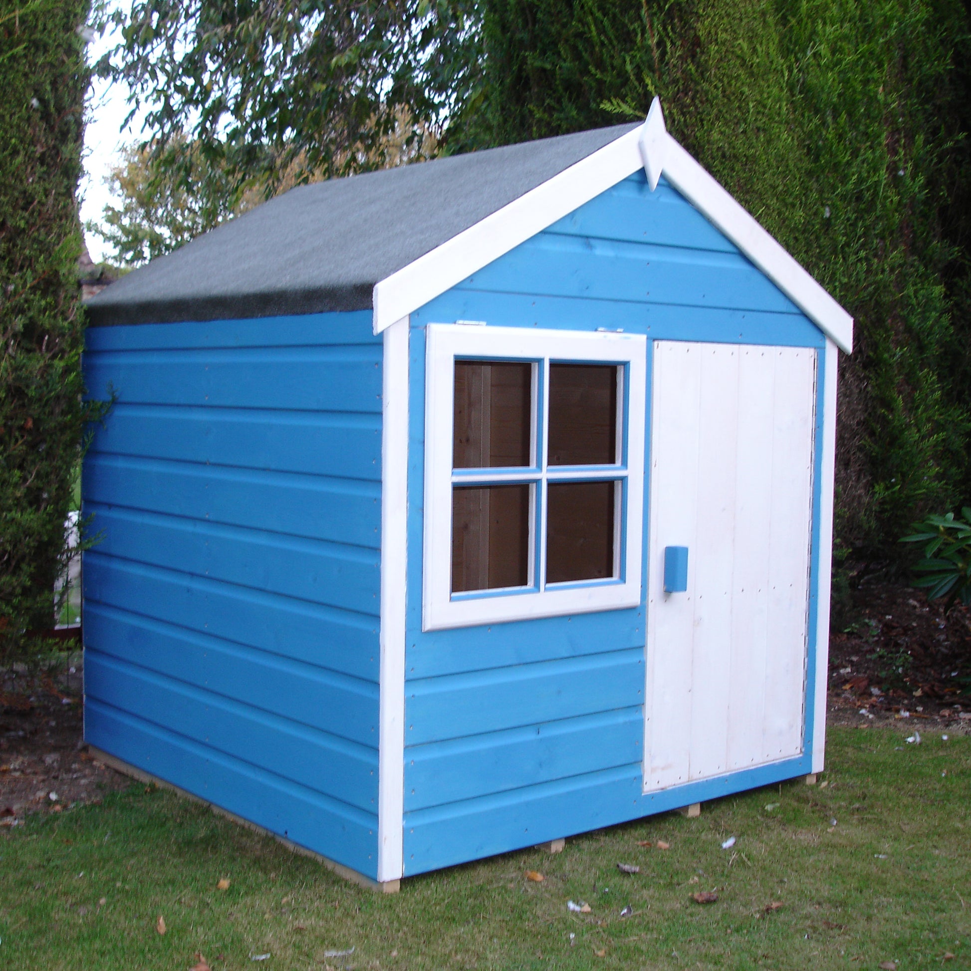 Shire 4x4 Playhut Little House