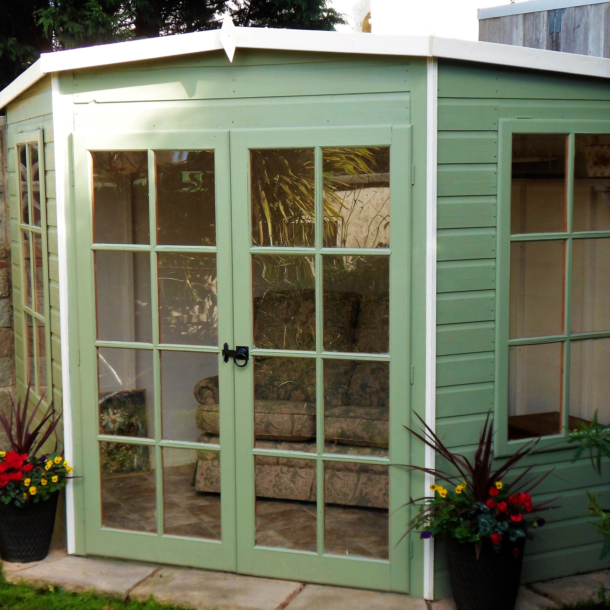 Shire Hampton 8' x 8' Summer House